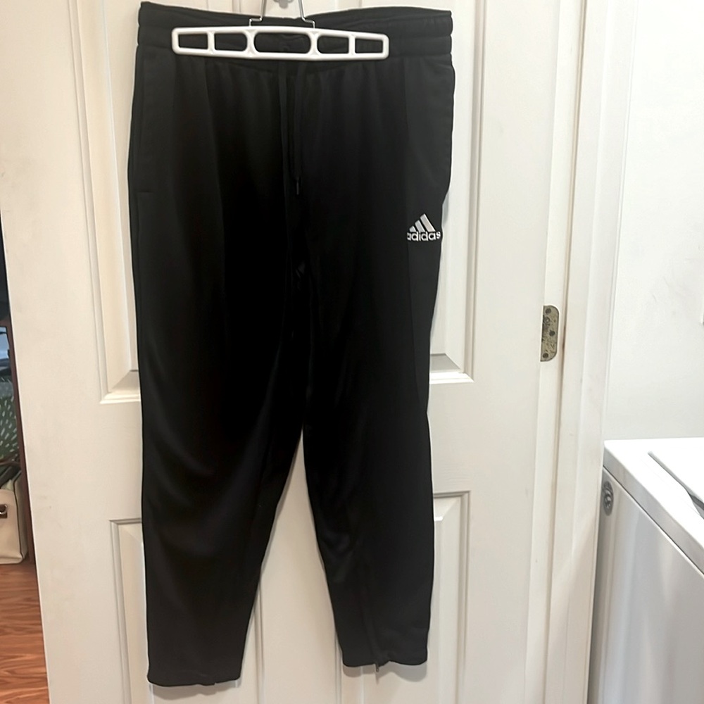 Men’s ADIDAS Fleece Pants Black with Pockets and Ankle Zippers size Large